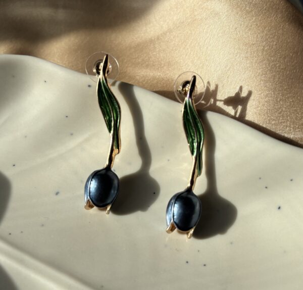 IMG_E8114 Pearl Tulip Accent Earrings